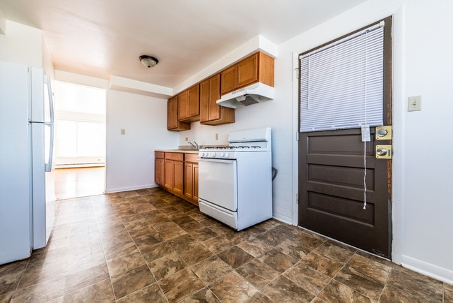 Photo - 14127 S School St