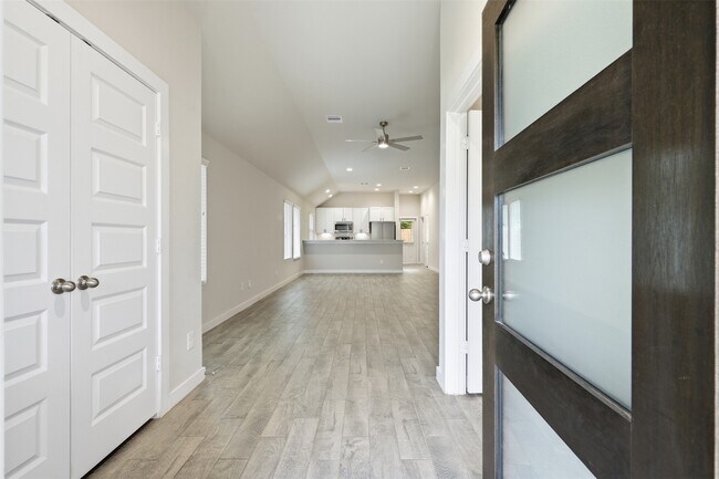 Photo - 2742 Oakleaf Ash Ln