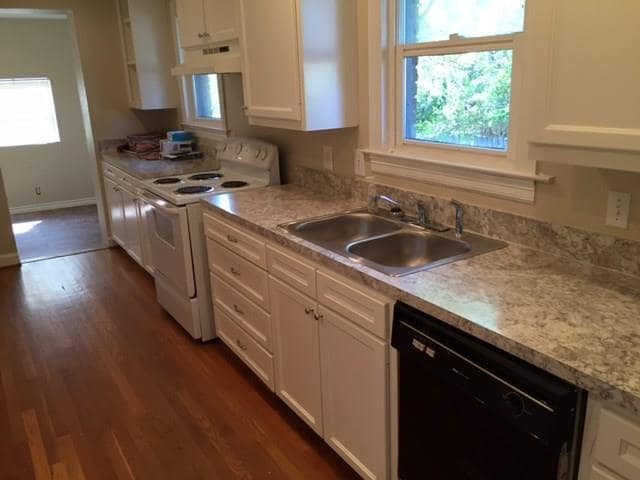 Photo - 4905 Pershing Ave