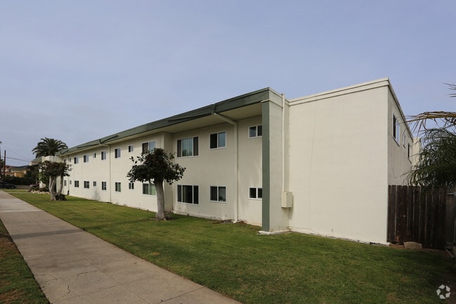 Photo - Aristocrat Apartments