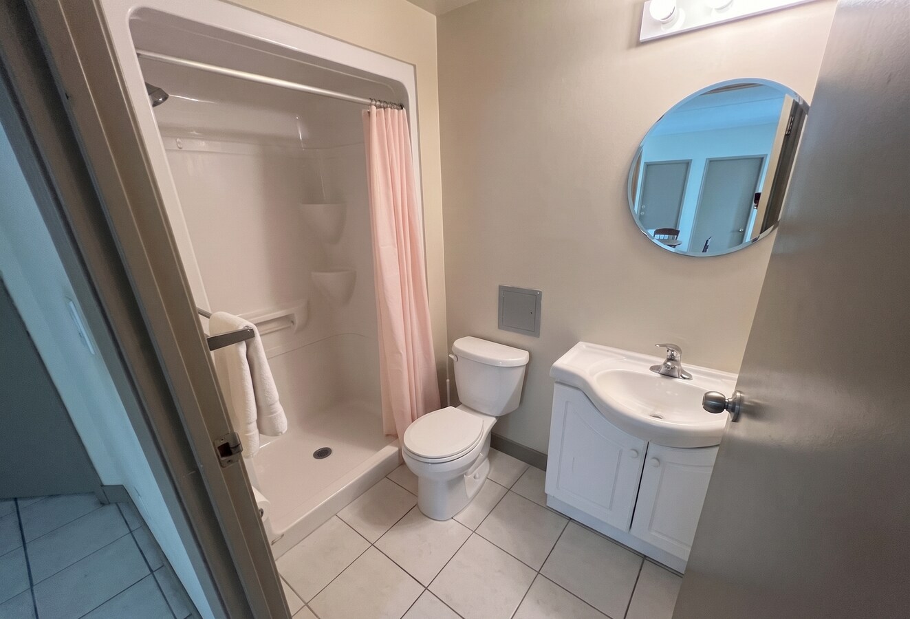 Photo - 251-251 Lester St Unité 1