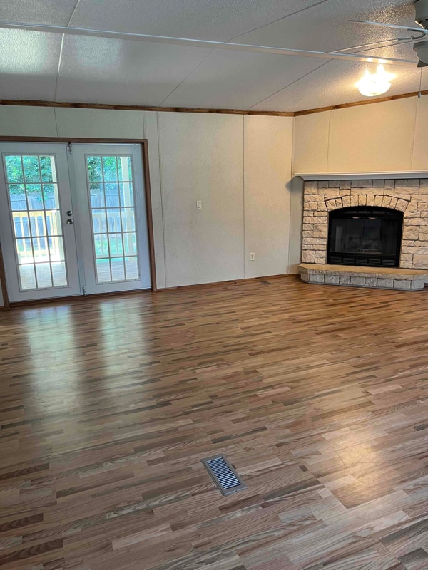 177 Neches Dr