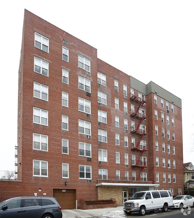 Primary Photo - 735 Avenue W