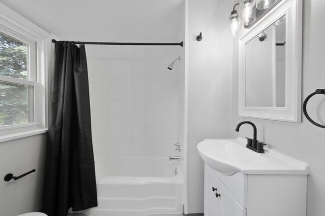 Photo - Charming 2 bedroom home in Versailles available August 1!