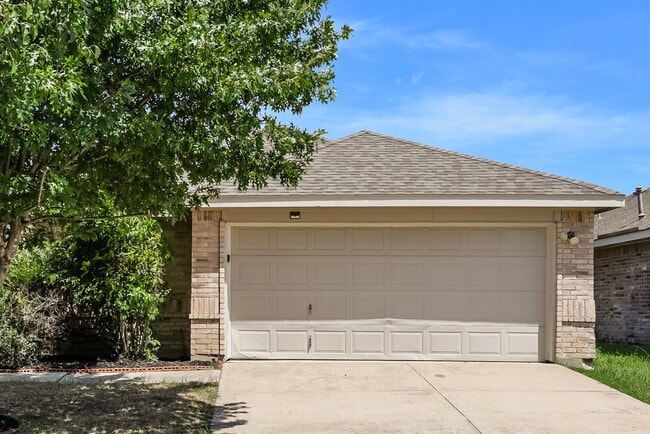 Building Photo - 4736 Cedar Springs Dr Rental