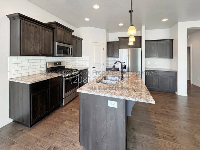 Photo - 1376 W Pebblestone Dr
