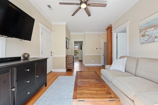 Photo - 625 W Arlington Pl