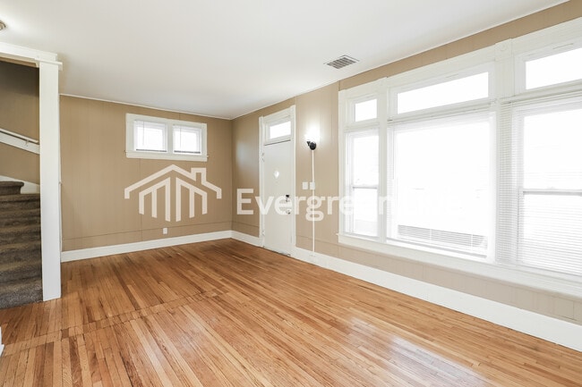 Photo - 4215 Grant St