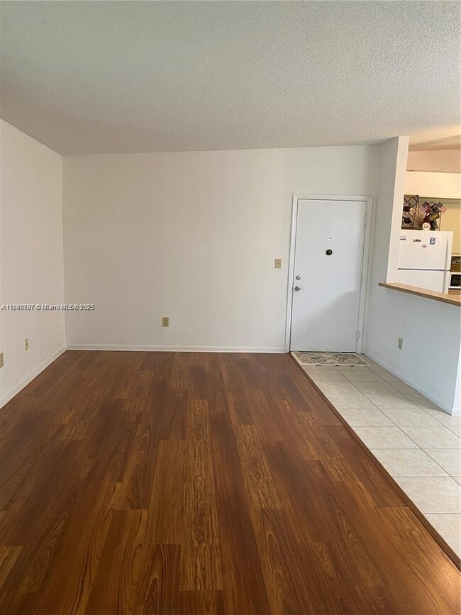 Photo - 10407 E Clairmont Cir Unit 210