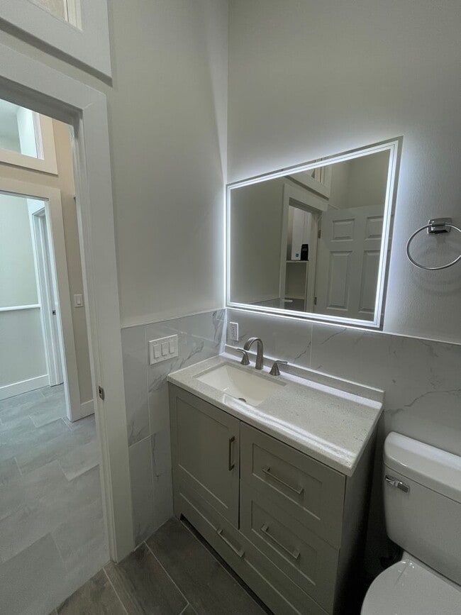 Photo - 57 Lander St Unit B