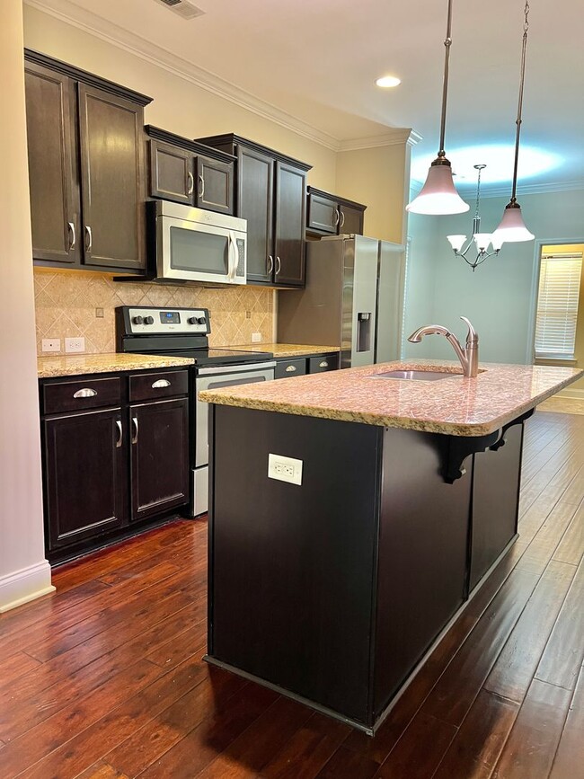 Photo - 3 Bed, 2.5 Bath Townhome 1 Mile from Downtown Franklin