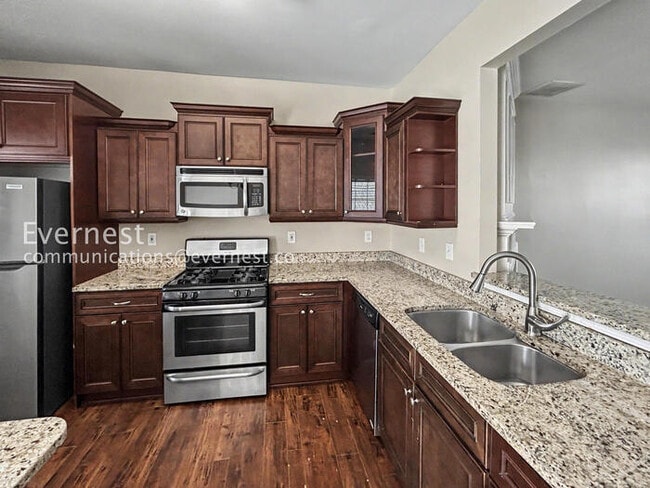 Photo - 54 Highoak Dr