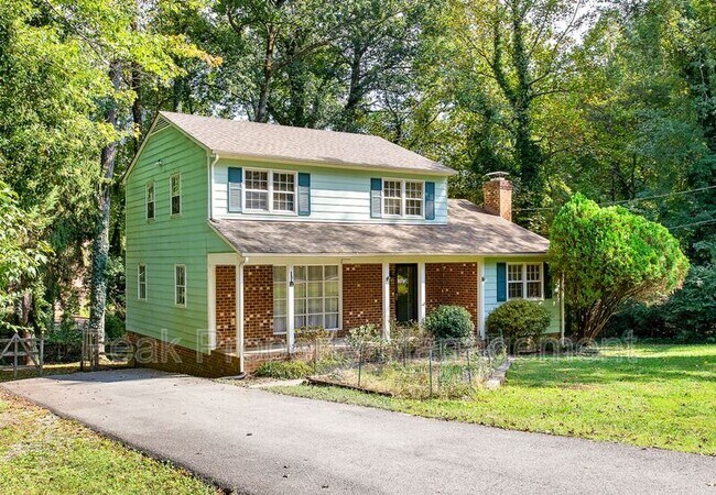 Photo - 2353 Shoreham Dr