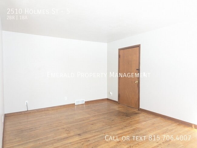 Photo - 2510 Holmes St Unit 5