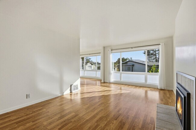 Photo - Spacious Three Bedroom Home in Forest Knol...