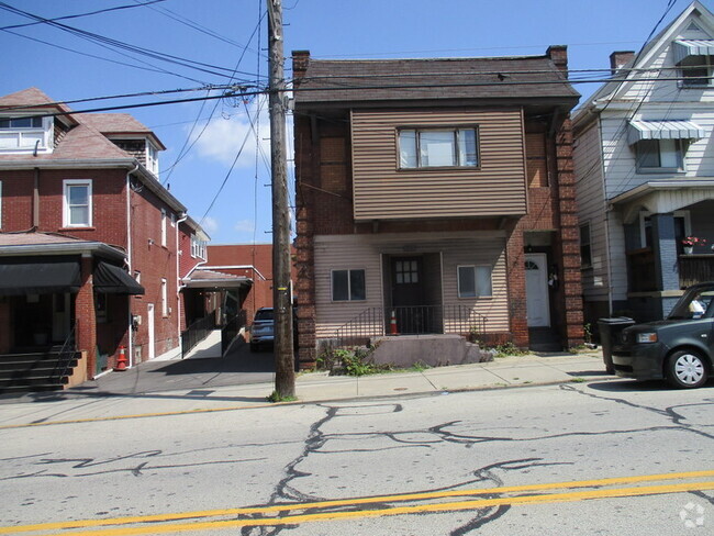 Building Photo - 551 8th St Unit #2B Rental