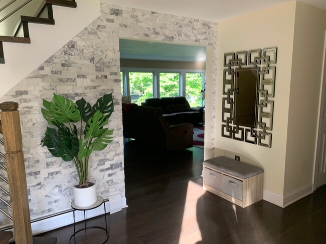 Photo - 116 Beechwood Ln