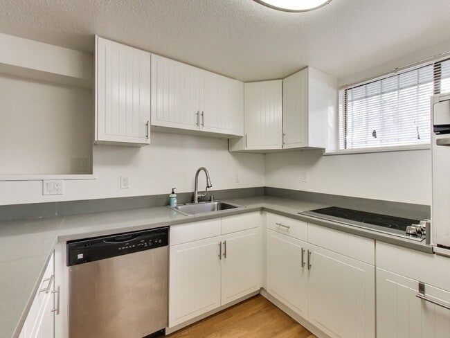Photo - 193b Henry St