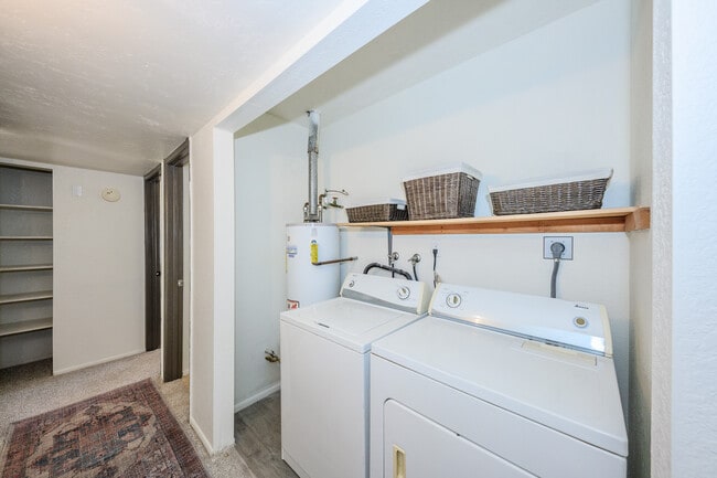 Photo - 785 E Country Club Dr