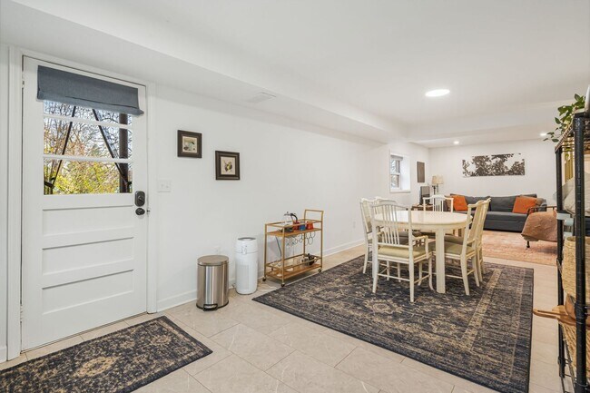 Photo - Longview Road Unit B (Downstairs)