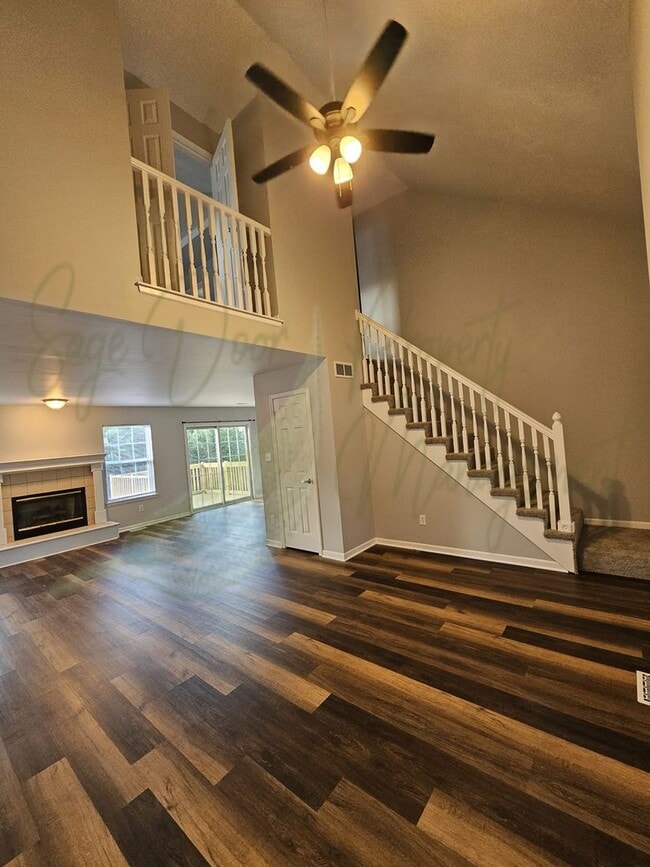 Photo - BEAUTIFUL HOME!!!