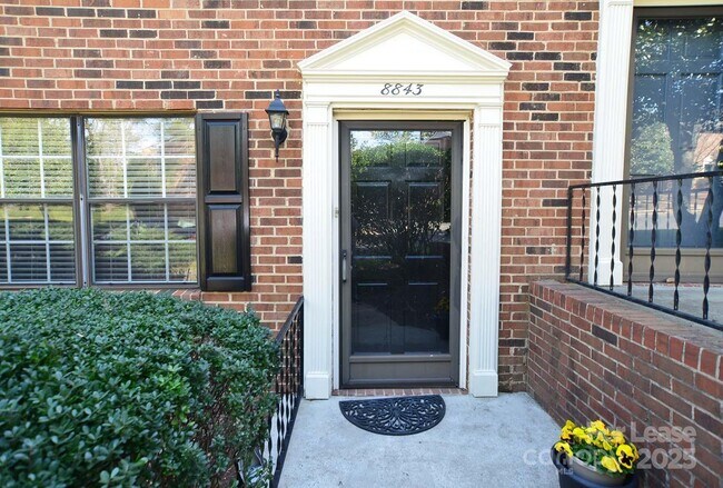 Photo - 8843 Hunter Ridge Dr