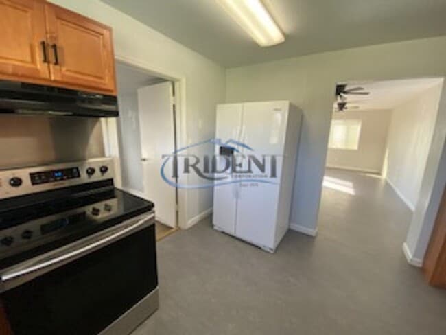 Photo - Country Home with Shop