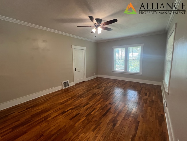 Photo - Charming 3 Bed  w/ Bonus Room Home ~ Great Location!