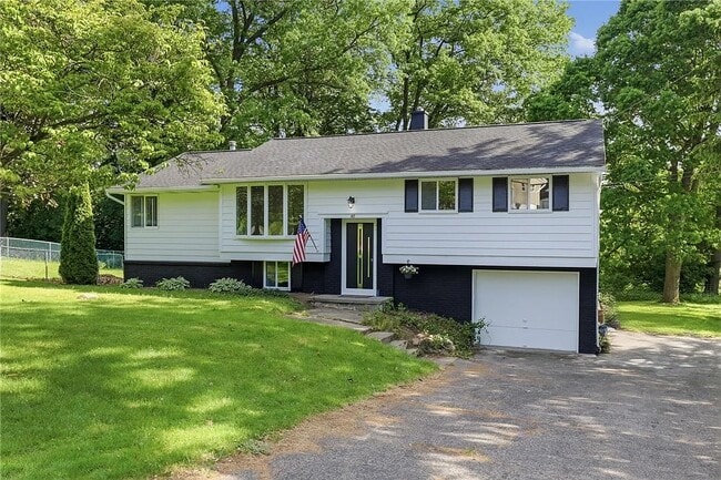 Photo - 40 Oak Hill Terrace