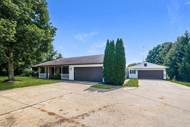 Photo - Nice 3 bed 2 bath single family home in Springboro!