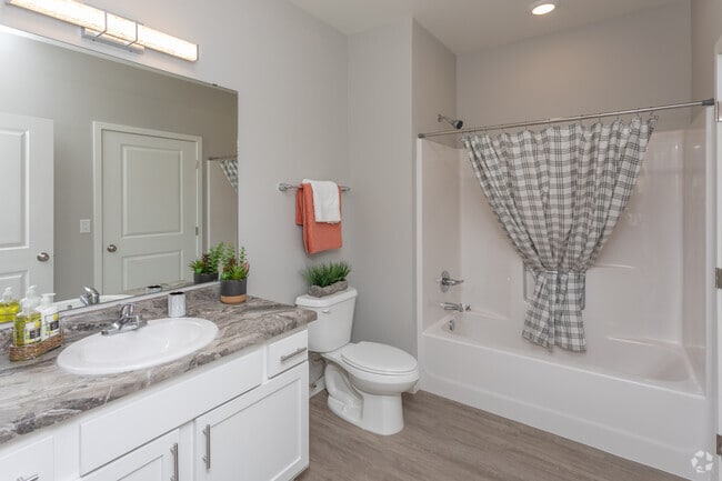 1BR, 1BA, Orion - 785SF
