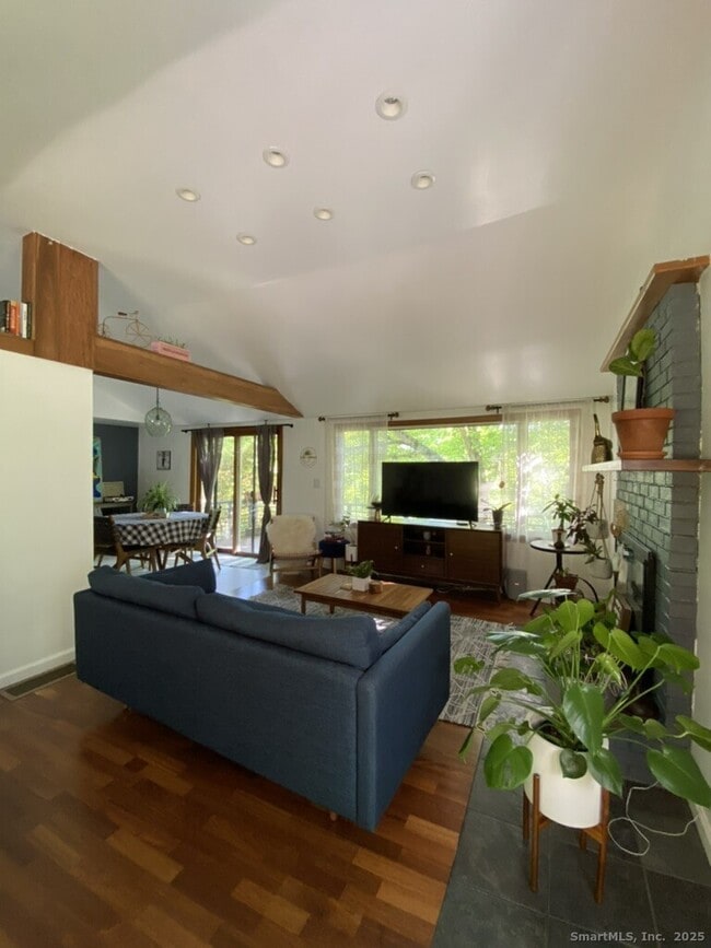 Photo - 106 Injun Hollow Rd Casa