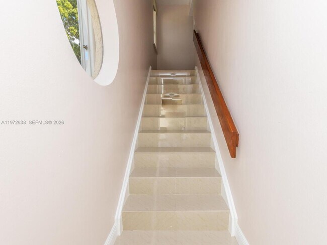 Photo - 11202 Taft St Unit 11202