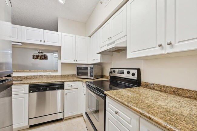 Photo - 2120 Tuscany Way