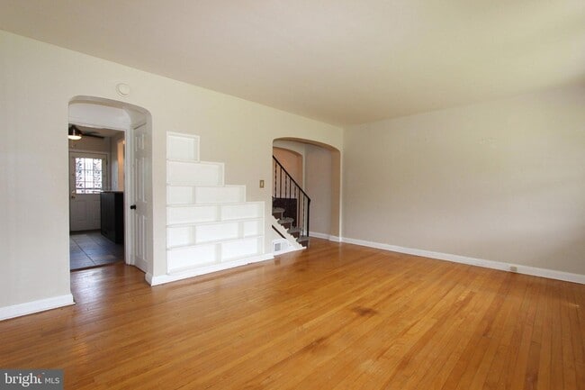Photo - 1612 Sherwood Ave