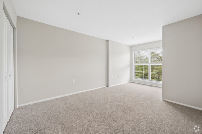 2BR, 2.5BA - 1,010SF - Primary Bedroom
