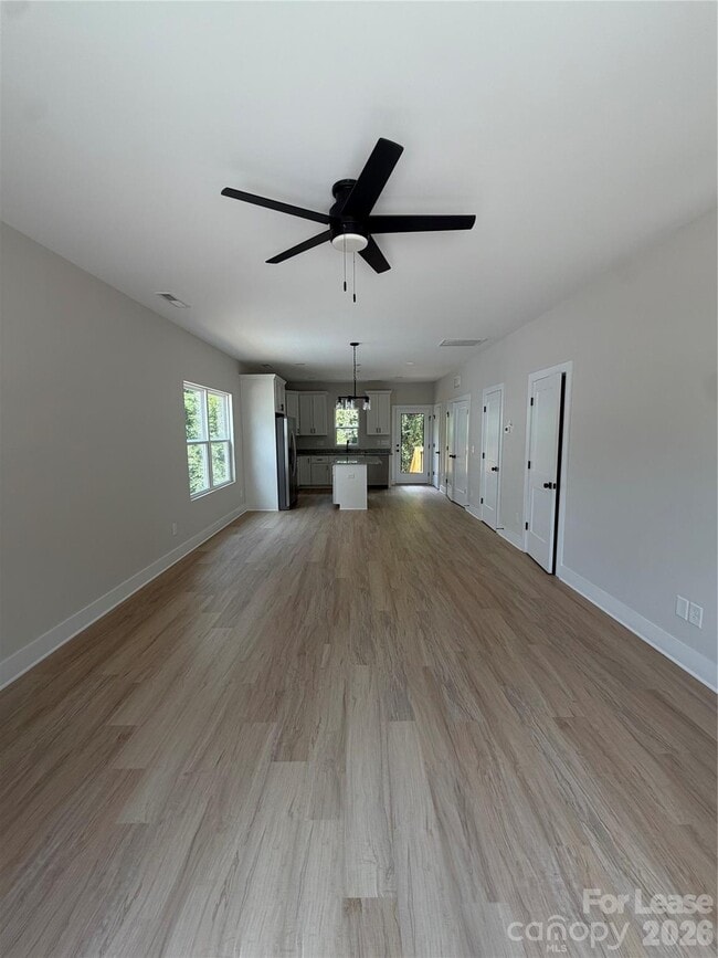 Photo - 212 N Yadkin Ave