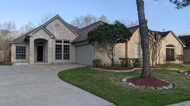Building Photo - 3519 Deerbrook Ct