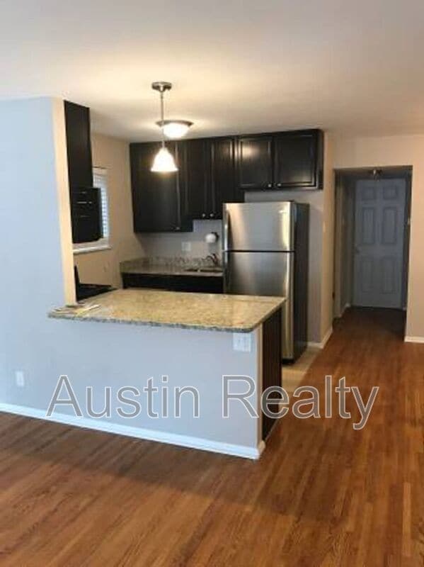 Photo - 759 Chamberlain Pl Unit Apt 3
