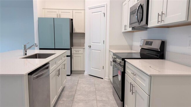 1129 Deepwater Cir