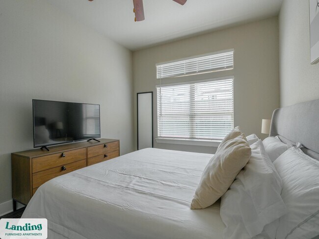 Photo - 18101 Point Lookout Dr Unit 145