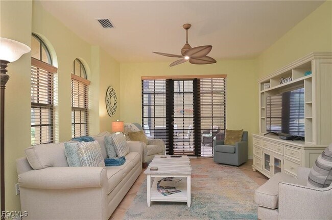 Photo - 11936 Izarra Way