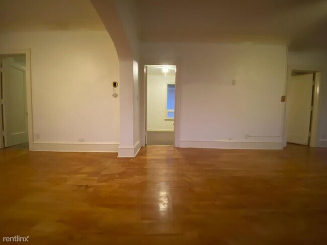 Photo - 2 br, 1 bath 4plex - 2303 West McKinley Av...