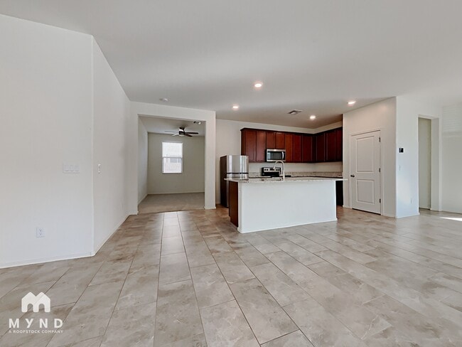 Photo - 25541 W Milada Dr