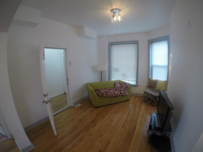 Photo - 1700 N Monticello Ave Unit 1