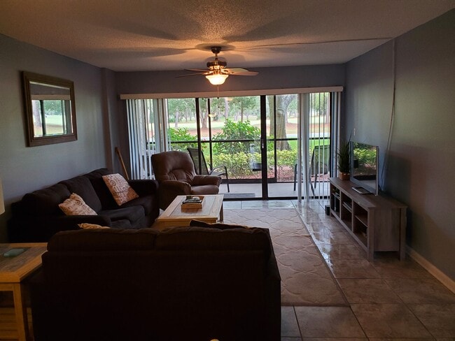 Photo - 2800 Cove Cay Dr Unidad 2800 Cove Cay Drive, 1E