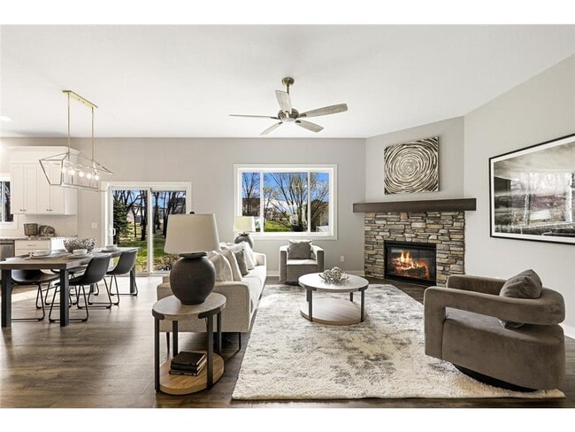 Photo - 12715 Edison St NE