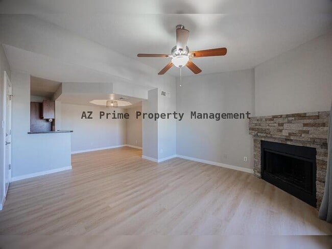 Photo - 1880 E Morten Ave Unidad 206