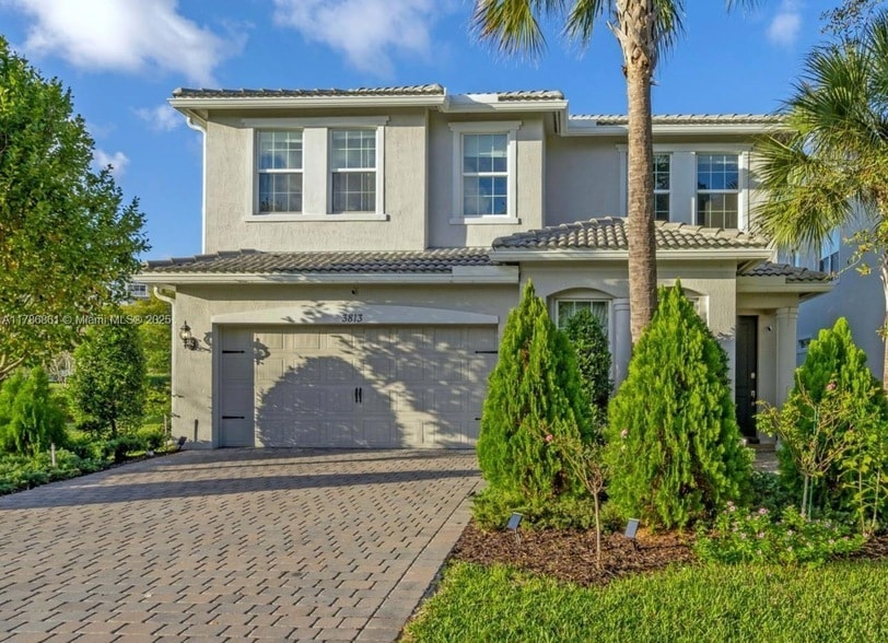 Photo - 3813 Greenway Dr
