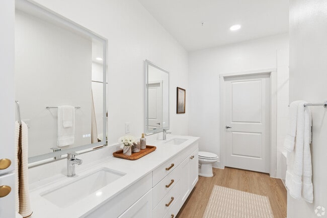 Lenox Katy Grove